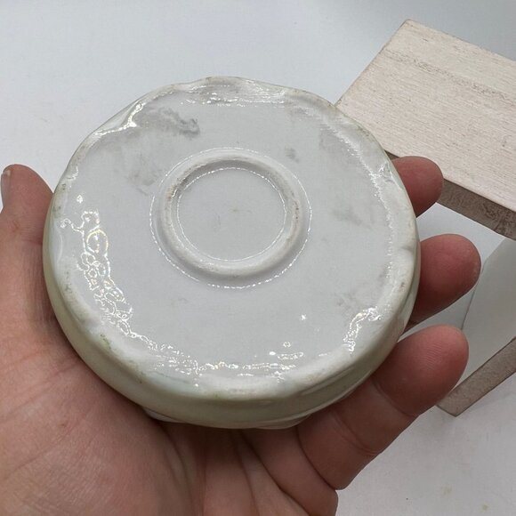 Japanese Ornate  Style Trinket Box Circular Style - Picture 5 of 7